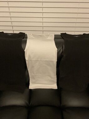YoungLA Men's Tanks 3-Pack Size Medium 2 Black 1 White Brand New